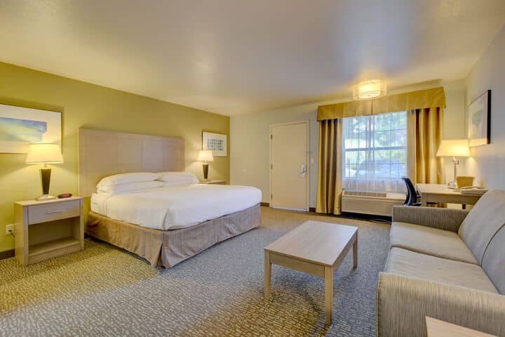 Room 6 of 46