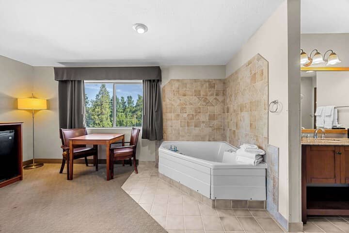 Room 22 of 38