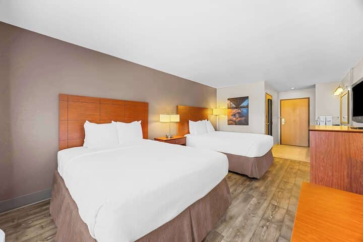 Room 7 of 38