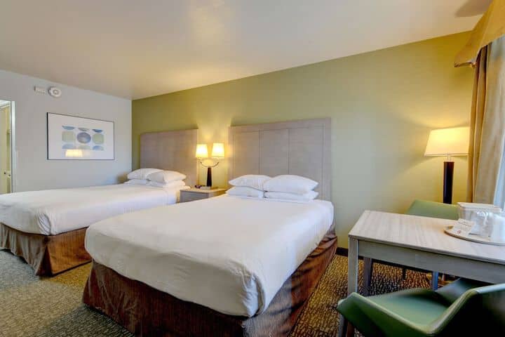 Room 10 of 46
